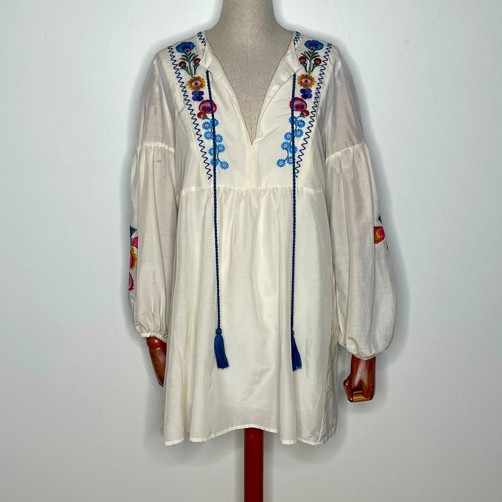 Zara boho embroidered mini dress. Size S